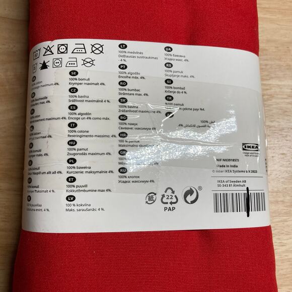 IKEA Vinterfint Solid Red Rectangle Tablecloth 100% cotton 57x94 inches - Picture 3 of 4